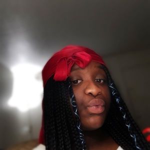 Meet your Posher, Sarafina